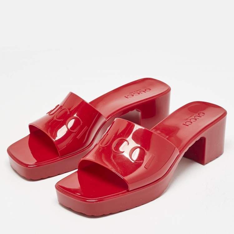 Pre Owned Gucci Dark Red Rubber Block Heel Slide Sandals Size 40