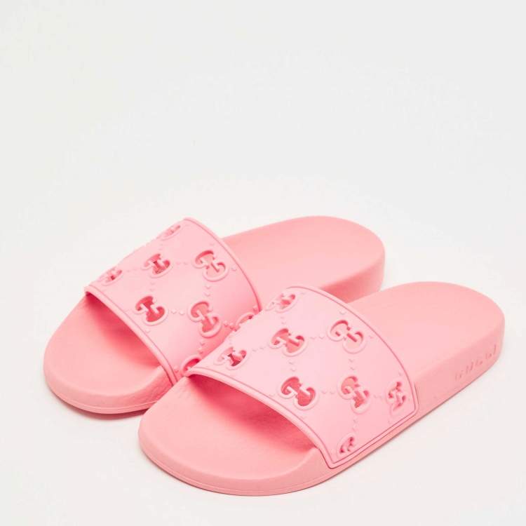 Pre Owned Gucci Pink GG Laser Cut Rubber Pool Slides Size 34