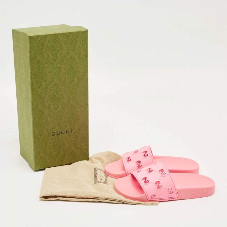 Pre Owned Gucci Pink GG Laser Cut Rubber Pool Slides Size 34