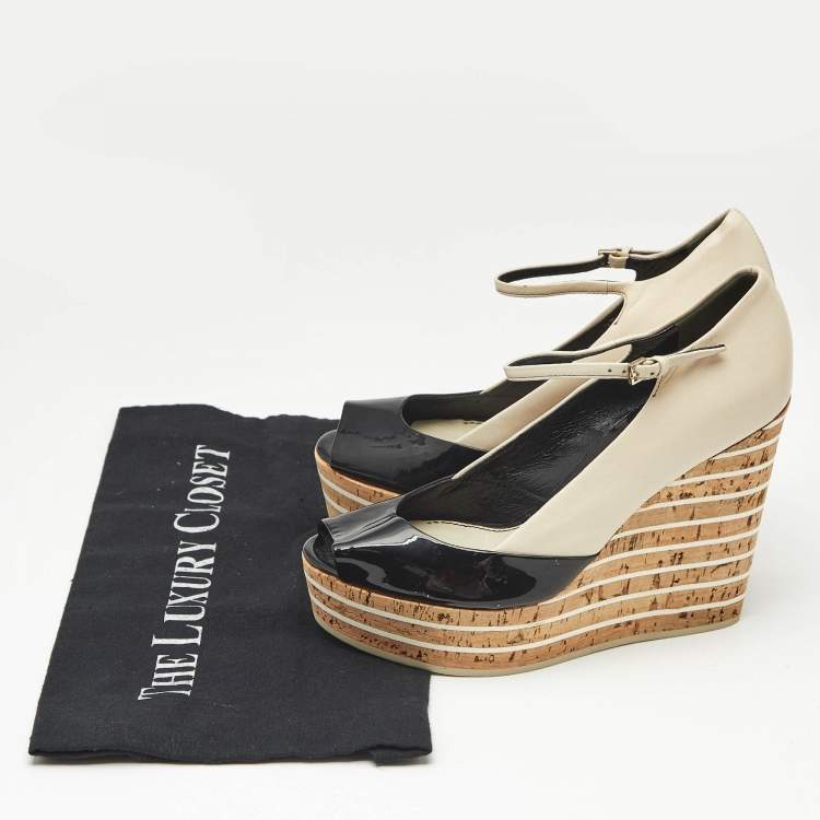 Pre Owned Gucci Beige Patent Leather Cork Wedge Pumps Size 36.5