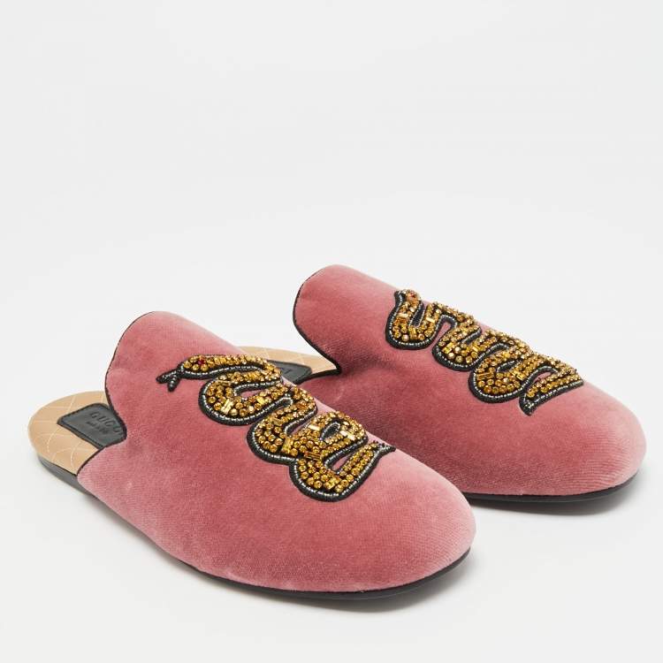Pre Owned Gucci Lawrence Size 36.5 Pink Velvet Crystal Embellished Flat Mules