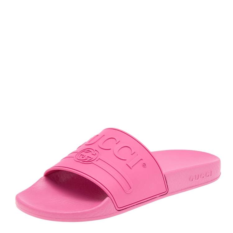 Pink gucci 2025 pool slides