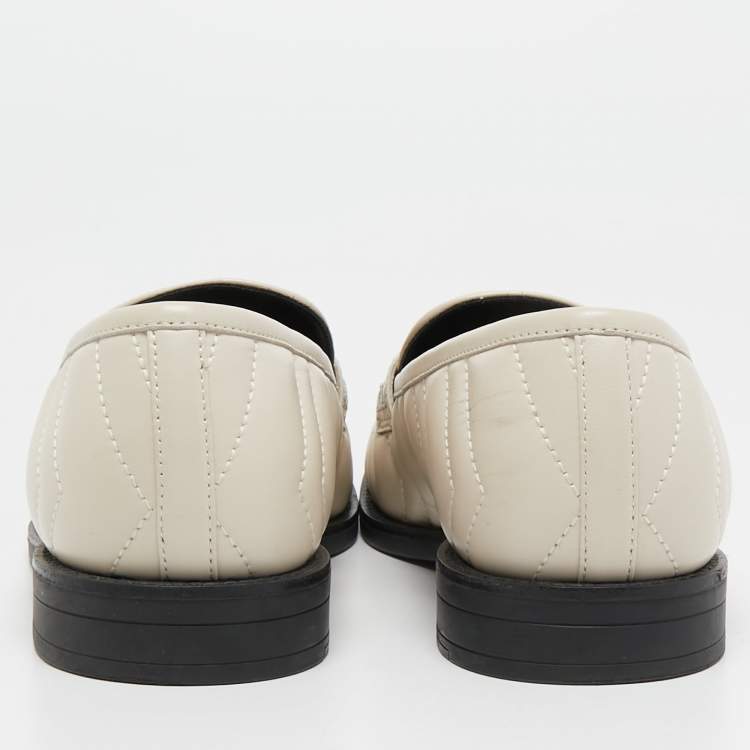 مملوكة مسبقًا Gucci Cream Matelasse Leather GG Marmont Loafers Size 38