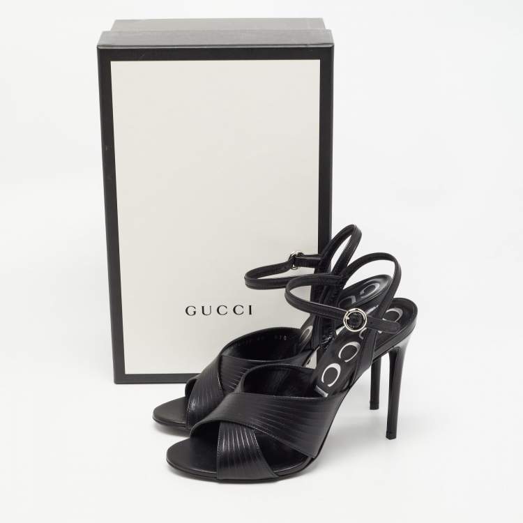 Pre Owned Gucci Black Leather Betsy Ankle Strap Sandals Size 40