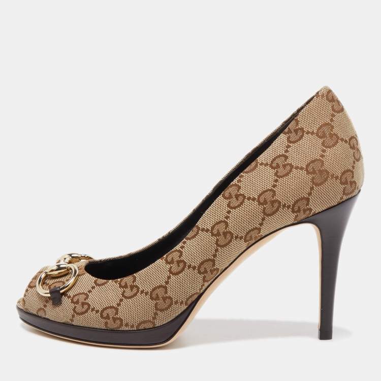 Pre Owned Gucci Beige/Brown GG Canvas Hollywood Horsebit Peep Toe Pumps Size 38