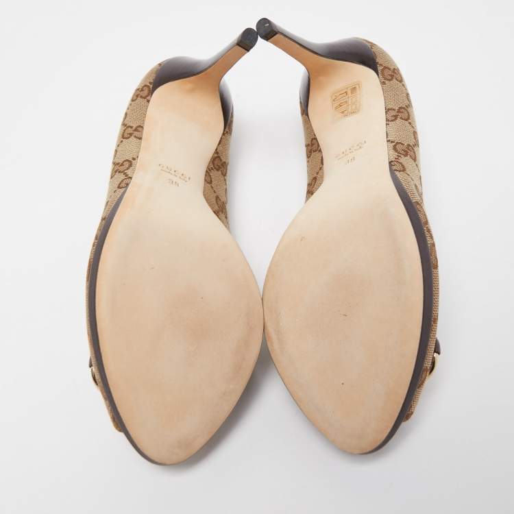 Pre Owned Gucci Beige/Brown GG Canvas Hollywood Horsebit Peep Toe Pumps Size 38