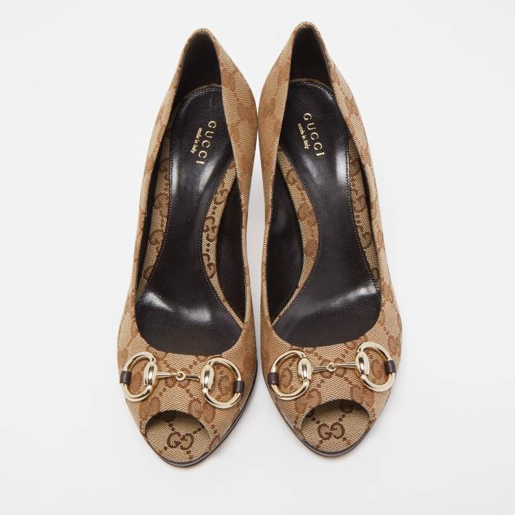 Pre Owned Gucci Beige/Brown GG Canvas Hollywood Horsebit Peep Toe Pumps Size 38
