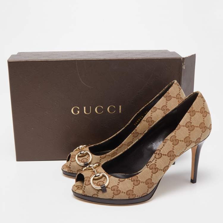 Pre Owned Gucci Beige/Brown GG Canvas Hollywood Horsebit Peep Toe Pumps Size 38