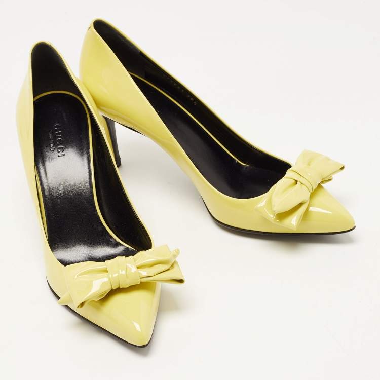 Pre Owned Gucci Lime Patent Leather Bow Pointed Toe Pumps Size 38.5