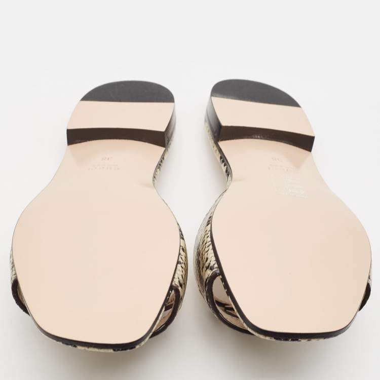 مملوكة مسبقًا Gucci Beige/Black Python Embossed Leather Interlocking G Logo Flat Slides Size 38