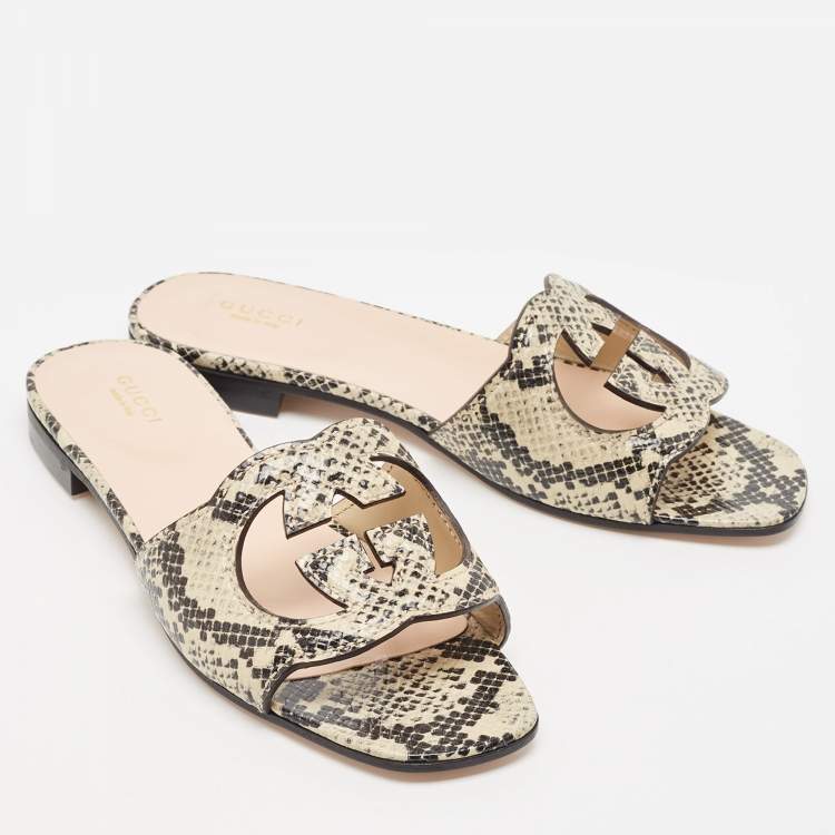 مملوكة مسبقًا Gucci Beige/Black Python Embossed Leather Interlocking G Logo Flat Slides Size 38