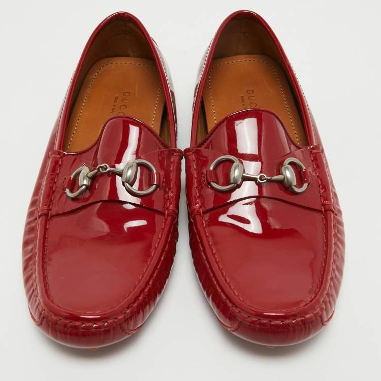 مملوكة مسبقًا Gucci Red Patent Leather Horsebit Slip On Loafers Size 38 