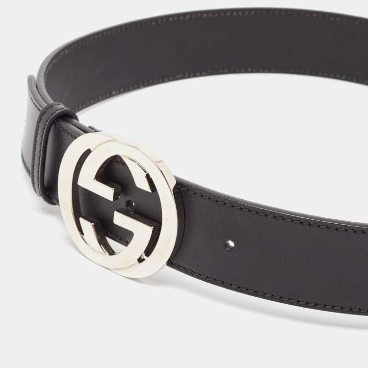 Pre Owned Gucci Black Leather Interlocking G Buckle Belt 80CM