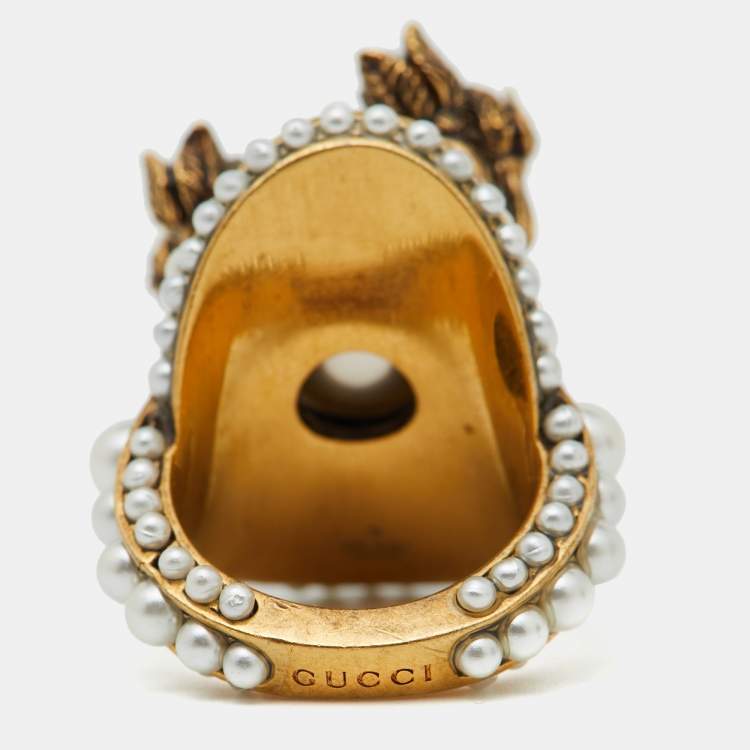 Pre Owned Gucci Faux Pearl Flower Gold Tone Ring Size 50