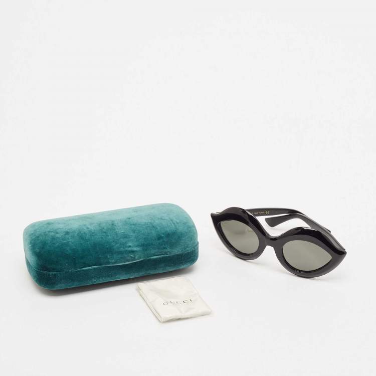 Pre Owned Gucci Black GG0085S Lip Cat Eye Sunglasses