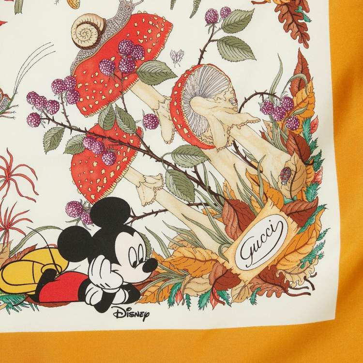 Pre Owned Gucci x Disney Yellow/Ivory Printed Silk Square Scarf