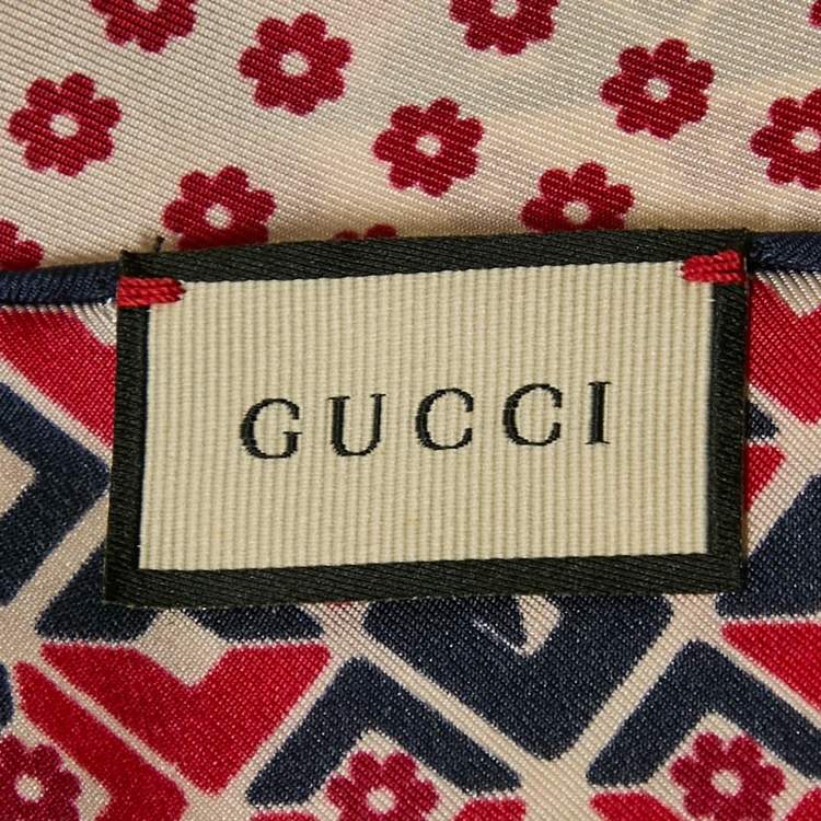 Pre Owned Gucci Red/Blue Plainmetric Silk Square Scarf/Pocket Square