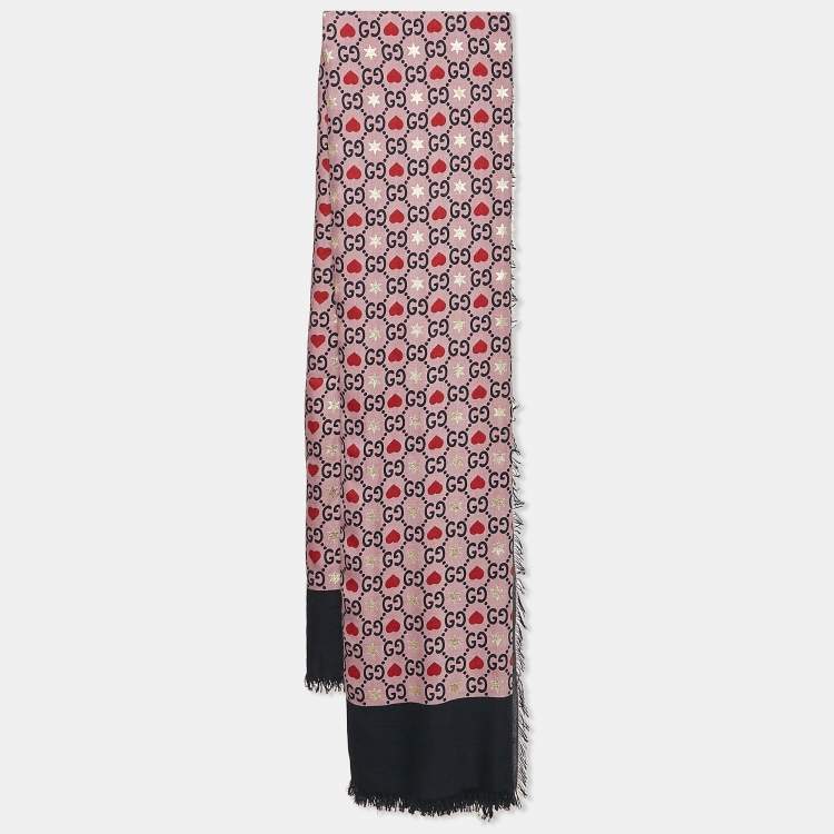 مملوكة مسبقًا Gucci Pink Heart Horsebit Modal Scarf