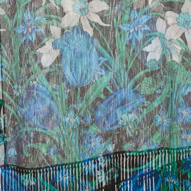 Pre Owned Gucci Black Floral Print Silk Chiffon Fringed Stole 