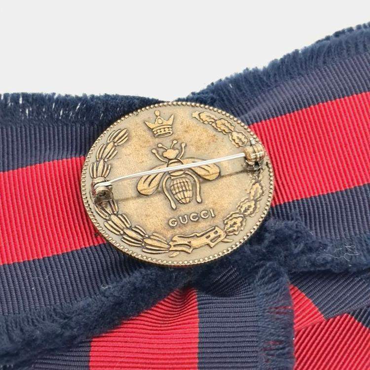 Pre Owned بروش غوتشي شريط حرير مطرز