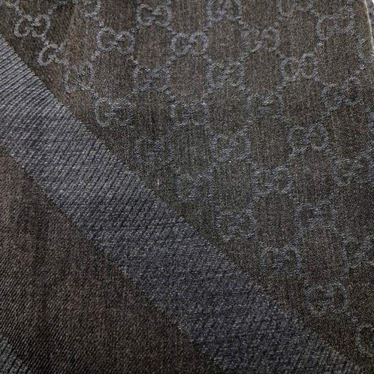 مملوكة مسبقًا Gucci Blue Silk Wool Muffler