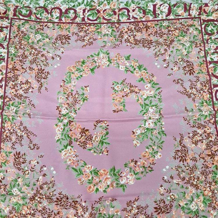 مملوكة مسبقًا Gucci Multicolor silk scarf