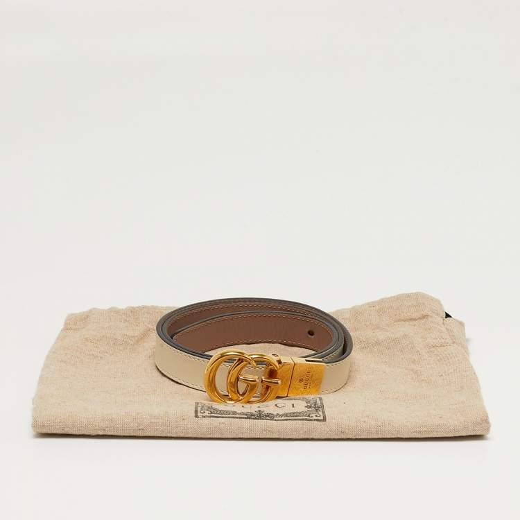 مملوكة مسبقًا حزام غوتشي مارمونت جي جي قابل للعكس جلد أسود/أبيض رفيع 80 سم
