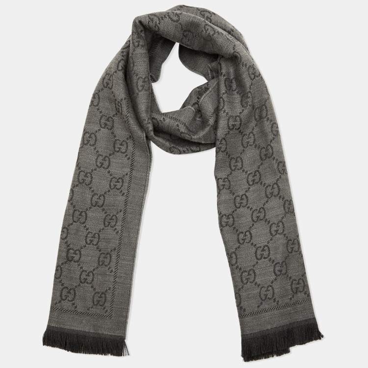 Pre Owned Gucci Grey GG Jacquard Wool Fringed Scarf