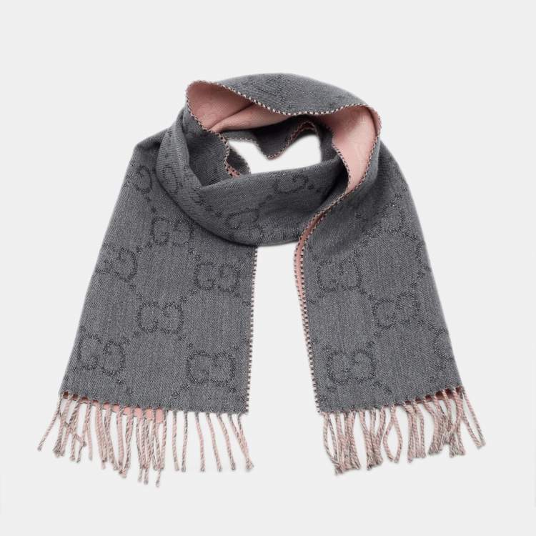 Pre Owned Gucci Lurex Grey & Pink Logo Jacquard Wool Fringed Scarf
