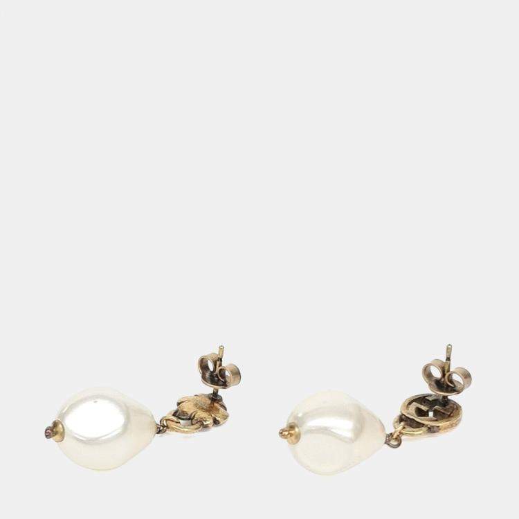 Pre Owned Gucci Gold Plated Metal earrings