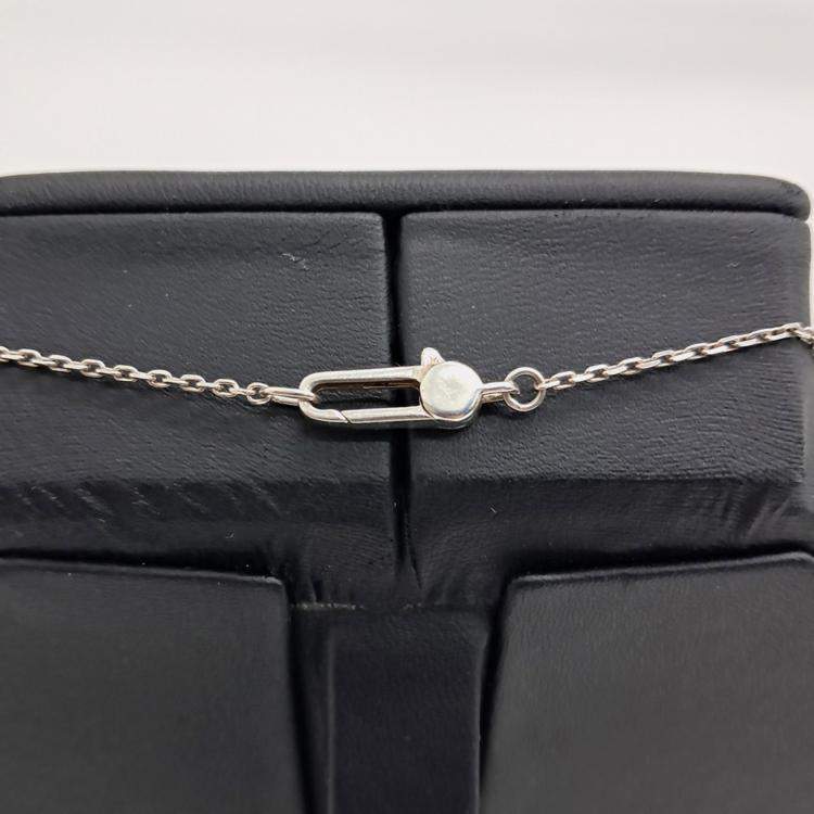 Pre Owned Gucci Silver Heart Pendent Necklace