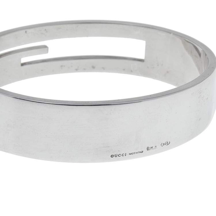 Pre Owned Gucci Sterling Silver Logo Detail Bangle Bracelet