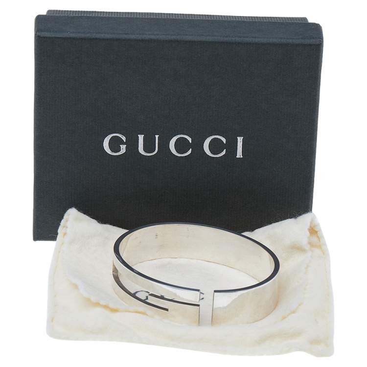 Pre Owned Gucci Sterling Silver Logo Detail Bangle Bracelet
