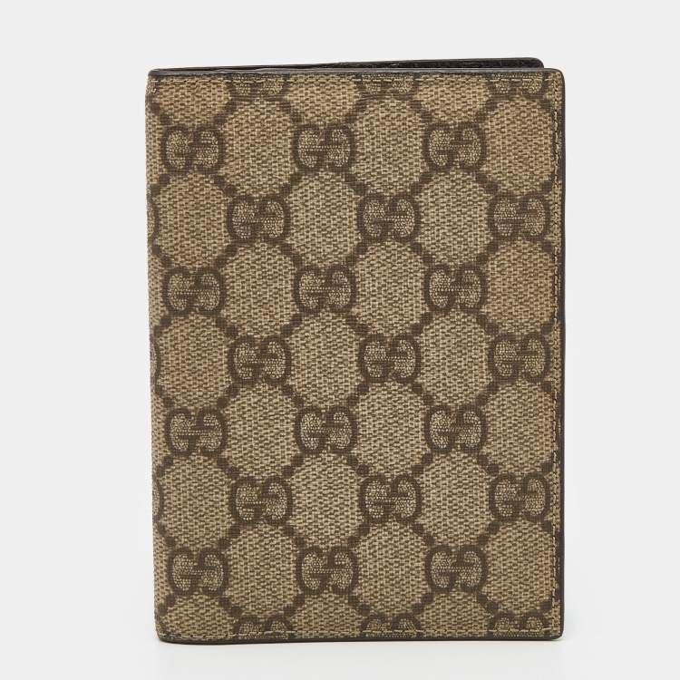 designer passport holder gucci