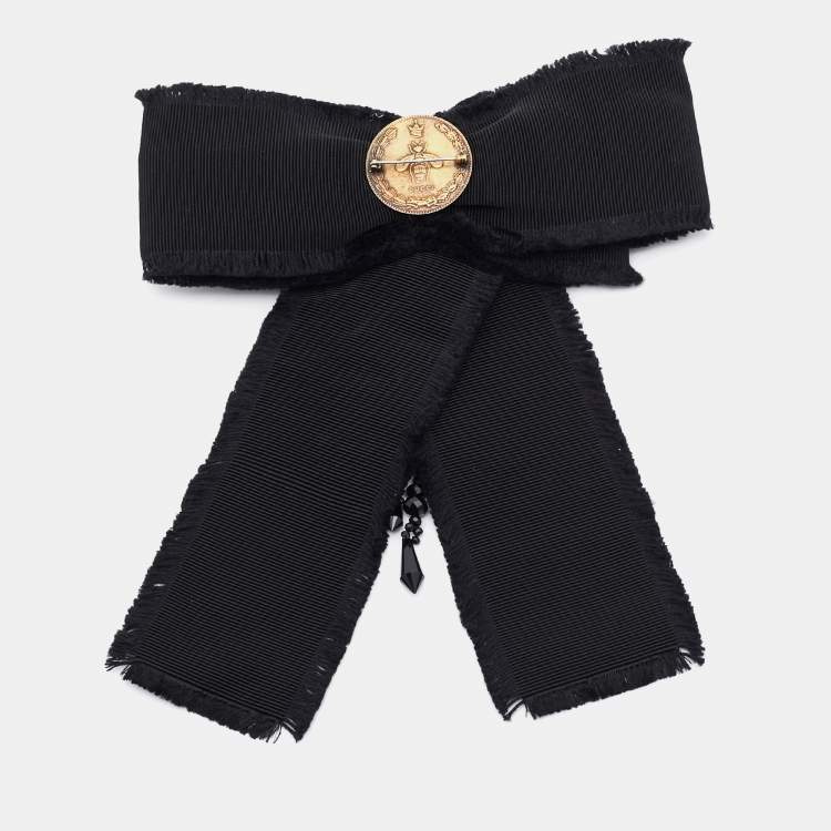 Pre Owned Gucci Black Bead Embellished Bow Brooch