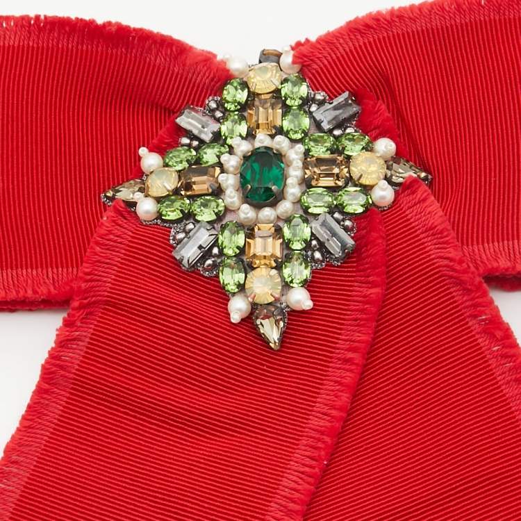 Pre Owned Gucci Red Faux Pearl and Crystal Embellished Grosgrain Ribbon Bow Brooch