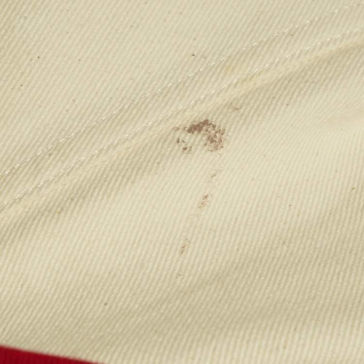 مملوكة مسبقًا بنطلون جينز غ وتشي دنيم بيج مزين بشريط وِب تأثير تنويم مغناطيسي صغير مقاس خصر 28 بوصة