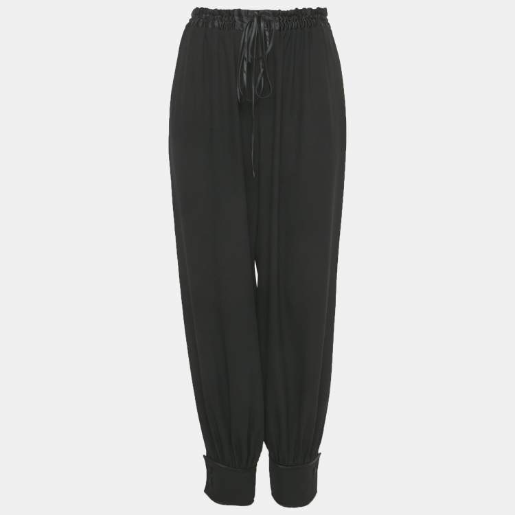 مملوكة مسبقًا Gucci Black Silk Elastic Waist Pants L