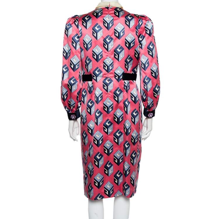 مملوكة مسبقًا Gucci Pink Cube Printed Silk Satin Belted Midi Dress M