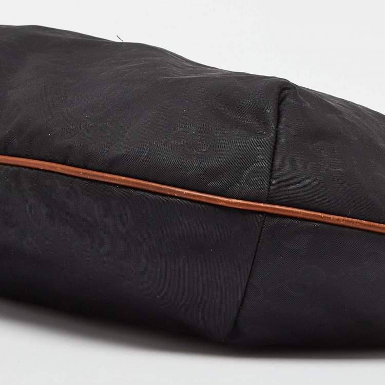Pre Owned Gucci Navy Blue/Tan GG Nylon and Leather Hobo