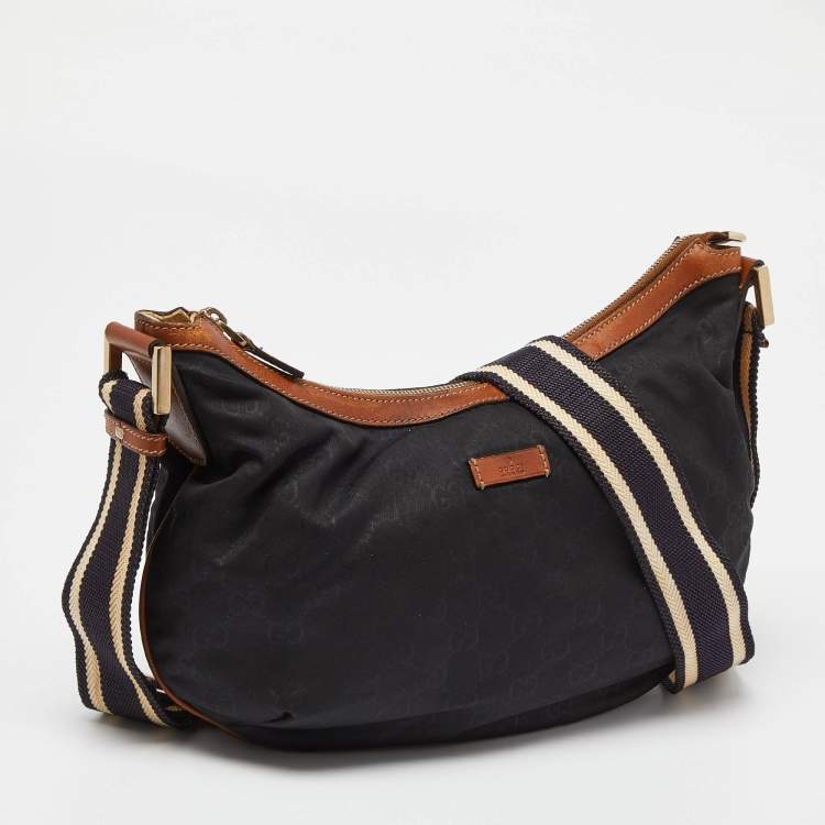 Pre Owned Gucci Navy Blue/Tan GG Nylon and Leather Hobo
