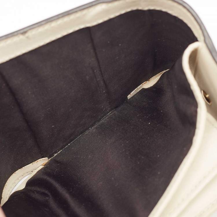 Pre Owned Gucci White Leather Sylvie Trifold Wallet