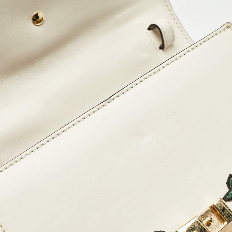 Pre Owned Gucci Off White Leather Mini Floral Patch Sylvie Top Handle Bag
