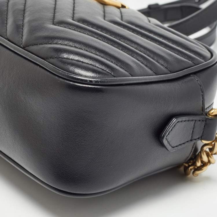Pre Owned Gucci Black Matelassé Leather Small GG Marmont Shoulder Bag