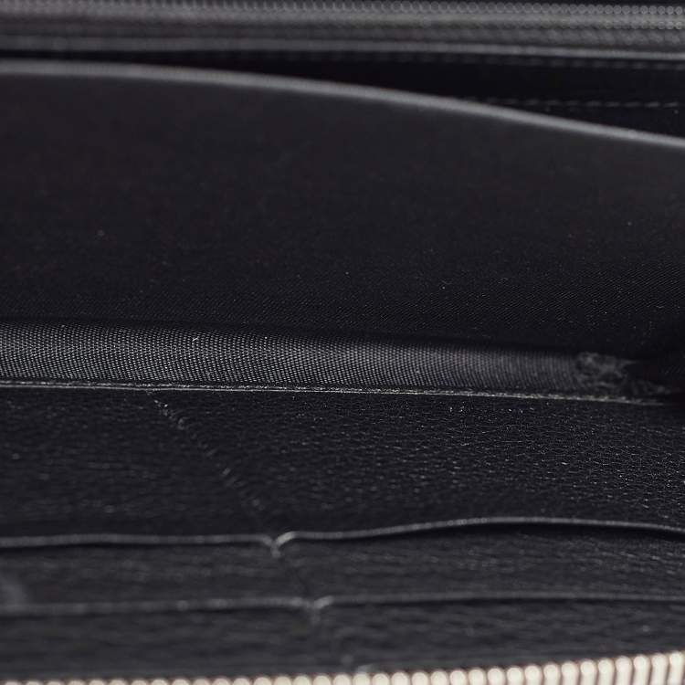 Pre Owned Gucci Black Leather Studded Soho Continental Wallet