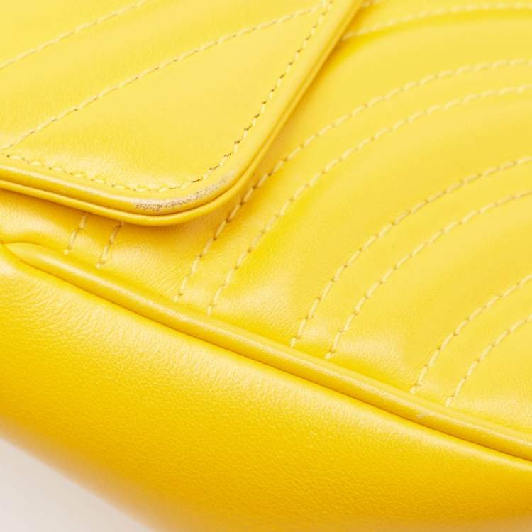 Pre Owned Gucci Yellow Matelassé Leather Mini GG Marmont Shoulder Bag