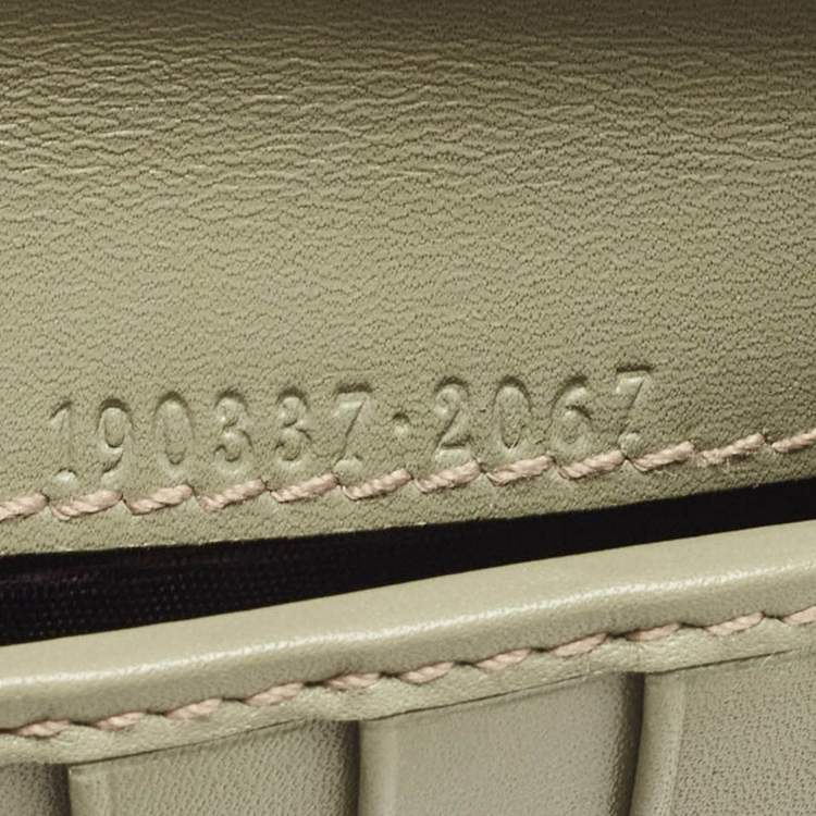 Pre Owned Gucci Beige/Green Supreme Canvas and Patent Leather Trifold Compact Wallet