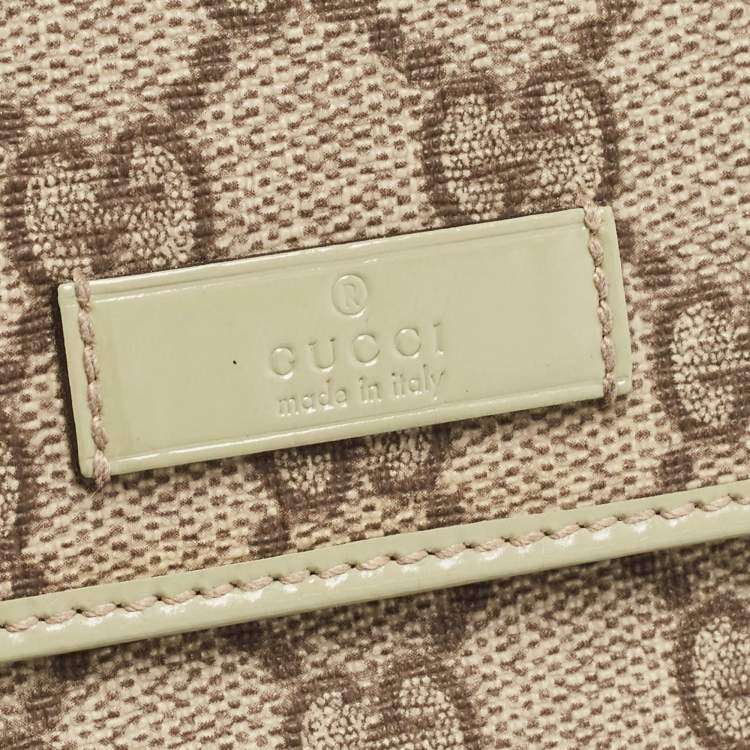 Pre Owned Gucci Beige/Green Supreme Canvas and Patent Leather Trifold Compact Wallet