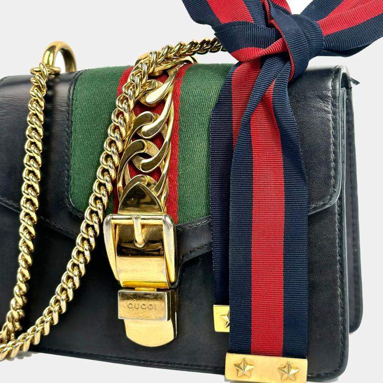 Pre Owned Gucci Navy Leather Sylvie Flap Chain Bag