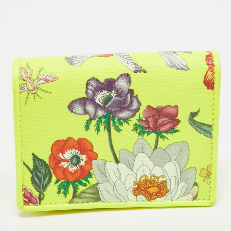 مملوكة مسبقًا Gucci Neon Yellow Floral Print Canvas and Leather Zumi Card Holder